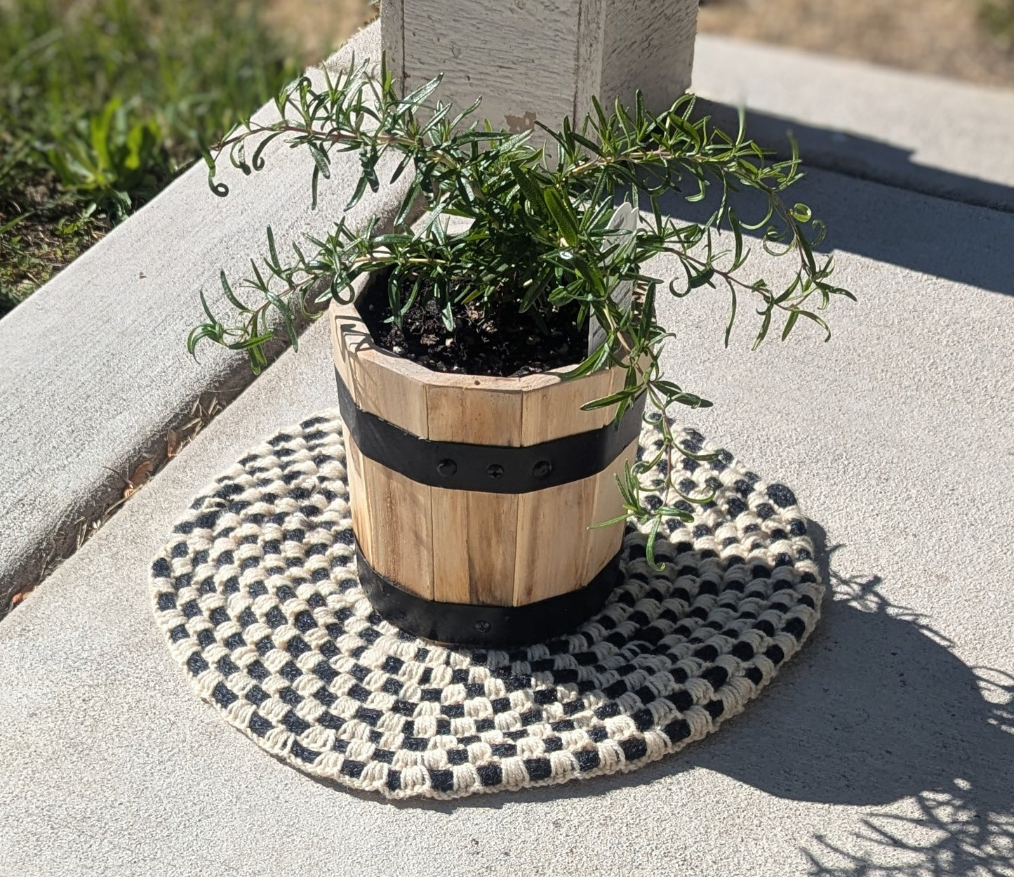 Crochet Plant Mat Mini Rug
